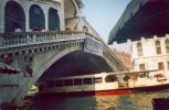 Nome del file : Ponte_Rialto1.jpg
Dimensione file : 112KB
Dimensioni : 800x522
Aggiunta il : 31 Mar 2008 Ponte_Rialto1.jpg
